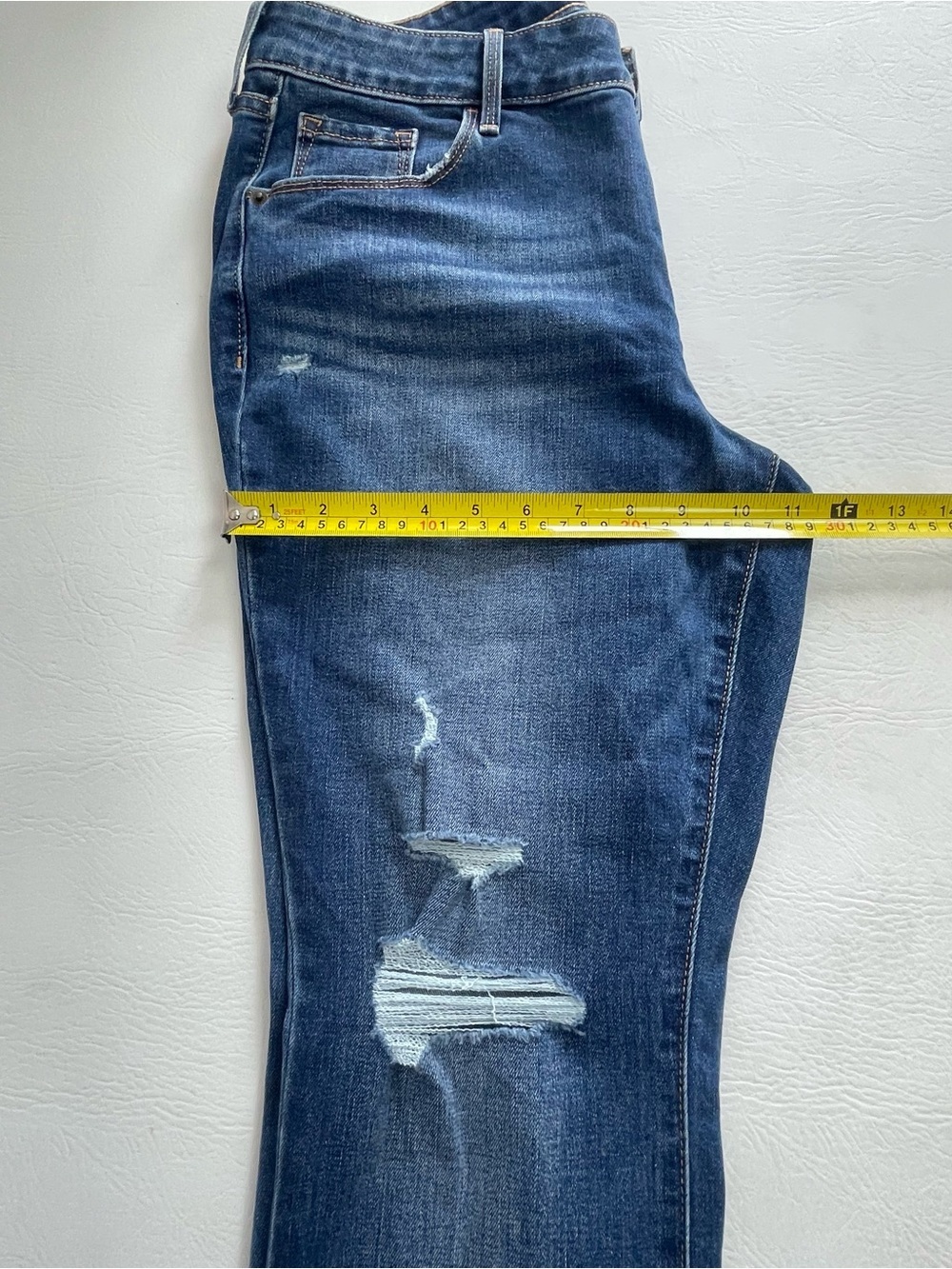 Old Navy Pop Icon Skinny Jeans Distressed Stretch Size 12 Short - Picture 11 of 13